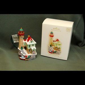 2009 Hallmark Magic Series Lighthouse